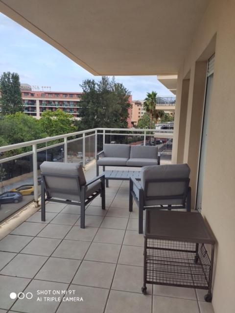Appart Standing 2 Chambres 2Sdb Clim Piscine Parking Wifi Terrasse 21M2 Local Velo Port-Aventura, Plage, Centre 살루 외부 사진