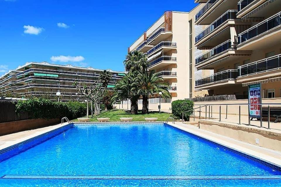 Appart Standing 2 Chambres 2Sdb Clim Piscine Parking Wifi Terrasse 21M2 Local Velo Port-Aventura, Plage, Centre 살루 외부 사진
